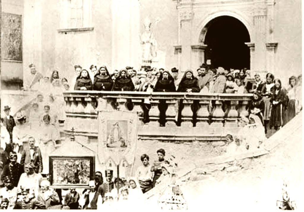 112 vecchia foto della chiesa madre