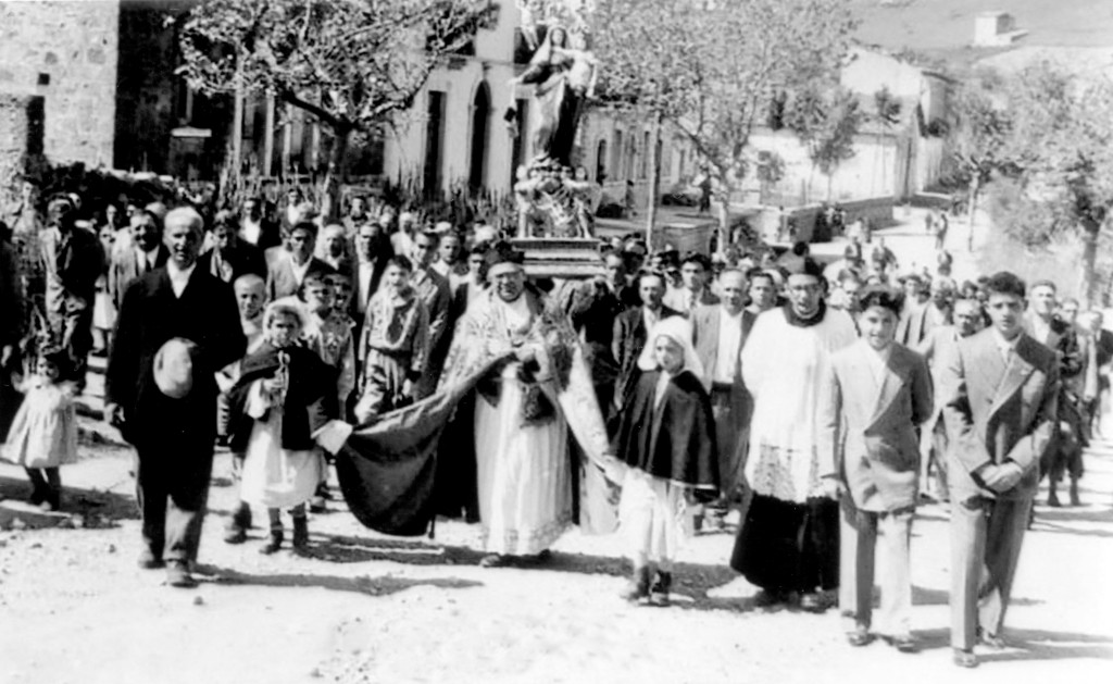 64 FOTO Don Michele sinisi e Don Peppino Gentile - Madonna del Carmine